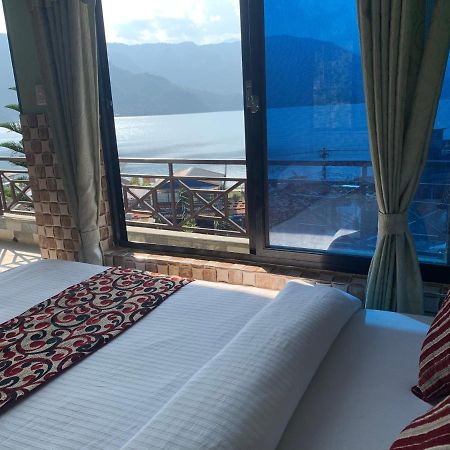 Lake Vision Guesthouse Pokhara Buitenkant foto
