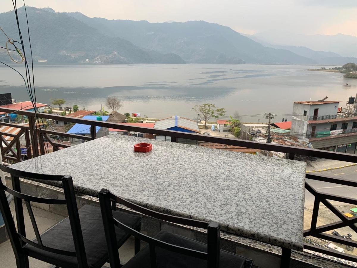 Lake Vision Guesthouse Pokhara Buitenkant foto