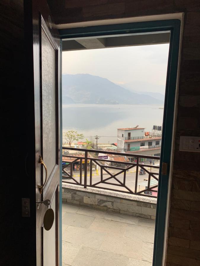 Lake Vision Guesthouse Pokhara Buitenkant foto