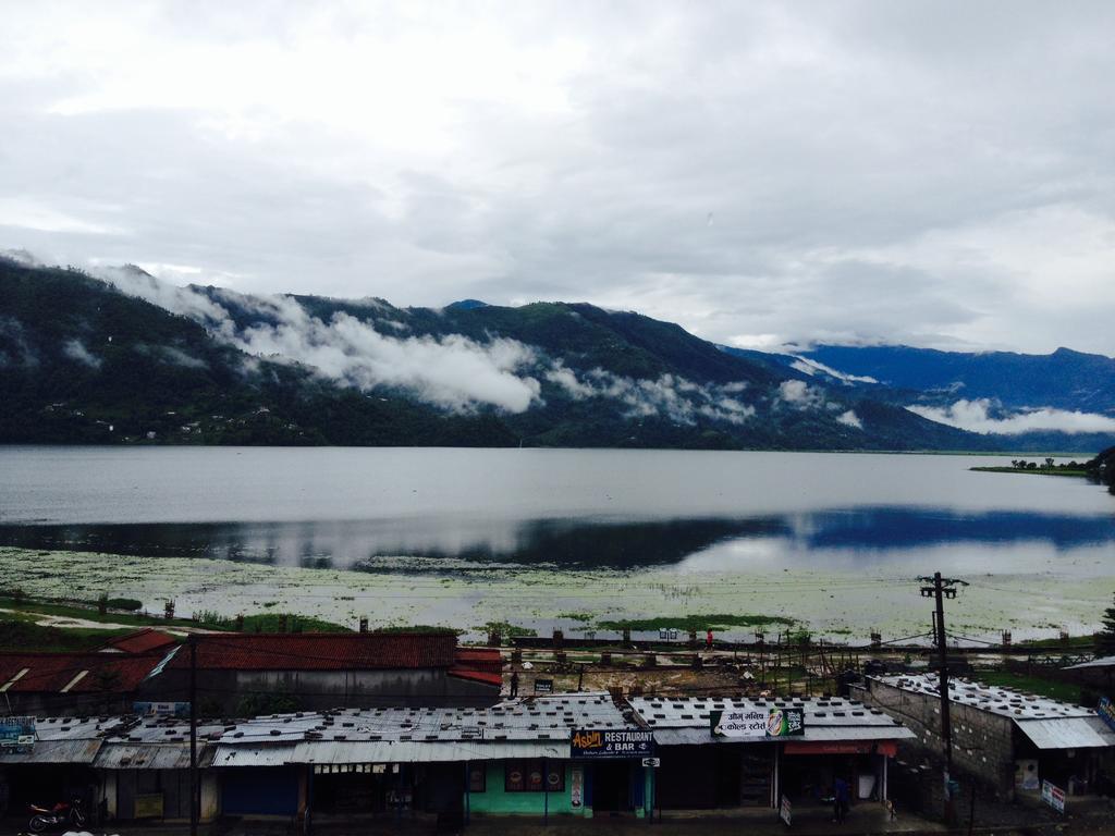 Lake Vision Guesthouse Pokhara Buitenkant foto