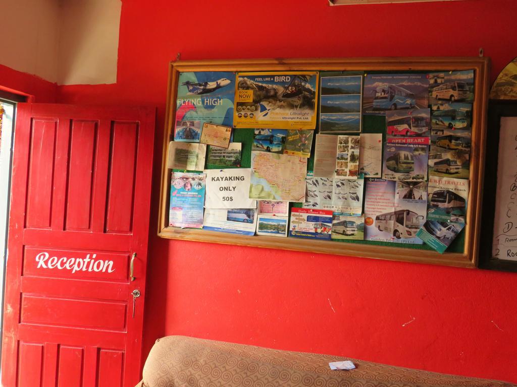 Lake Vision Guesthouse Pokhara Buitenkant foto