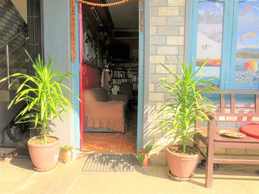 Lake Vision Guesthouse Pokhara Buitenkant foto