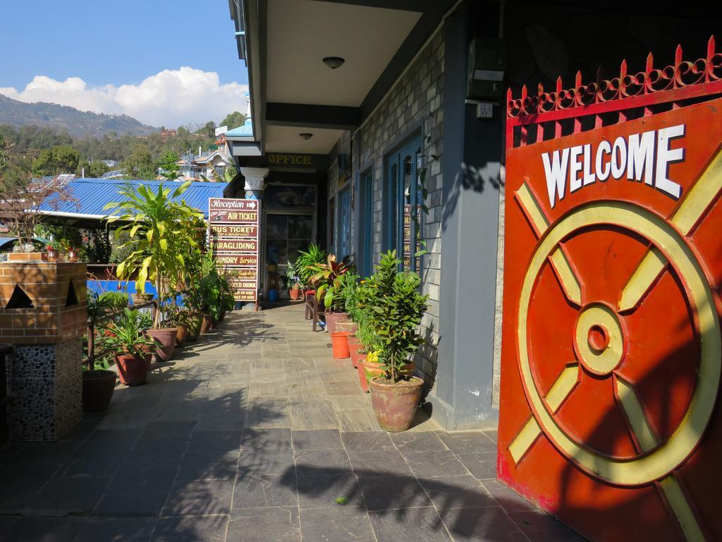 Lake Vision Guesthouse Pokhara Buitenkant foto