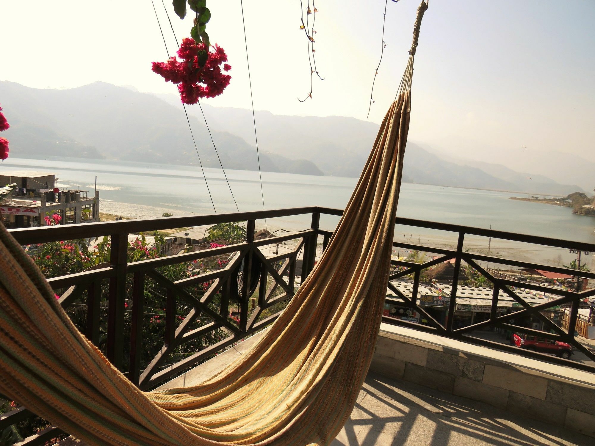 Lake Vision Guesthouse Pokhara Buitenkant foto